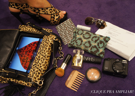 Whats-in-your-bag-dvf