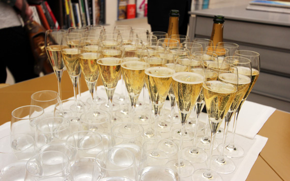 CHAMPAGNE