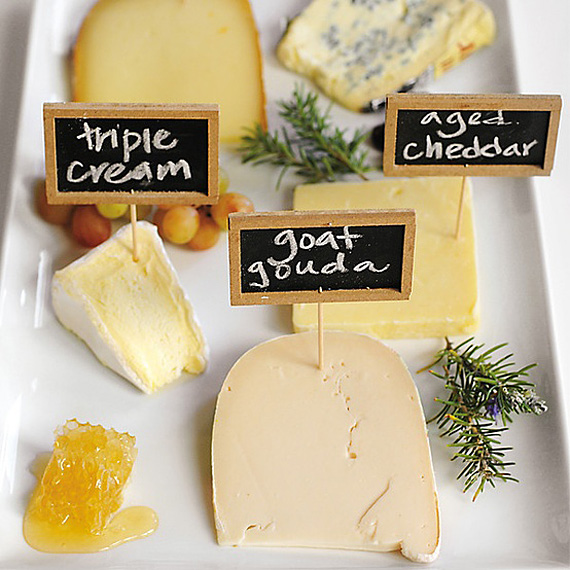 Resultado de imagem para tabua de queijos com plaquinhas