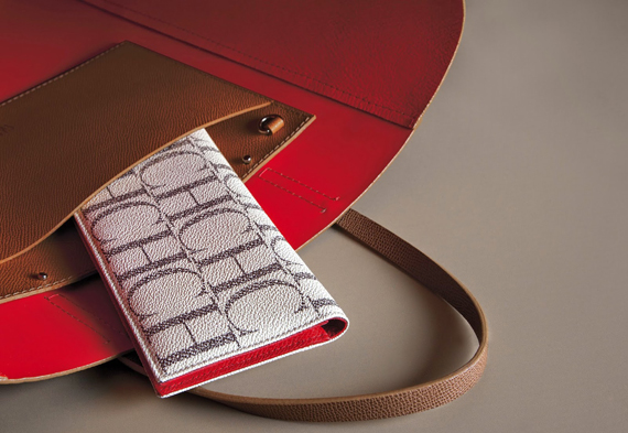 belt bolsa carolina herrera