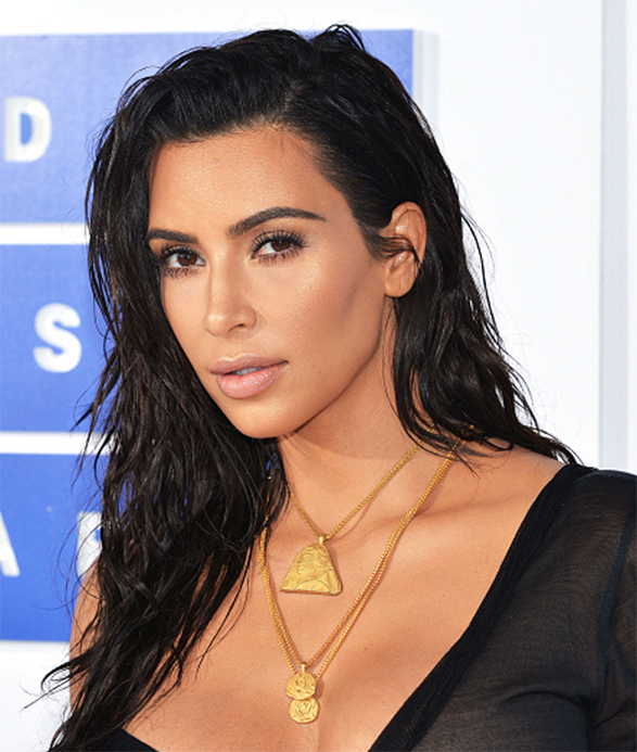 Kim-KardashianMakeup-2016-MTV-Video-Music-Awards