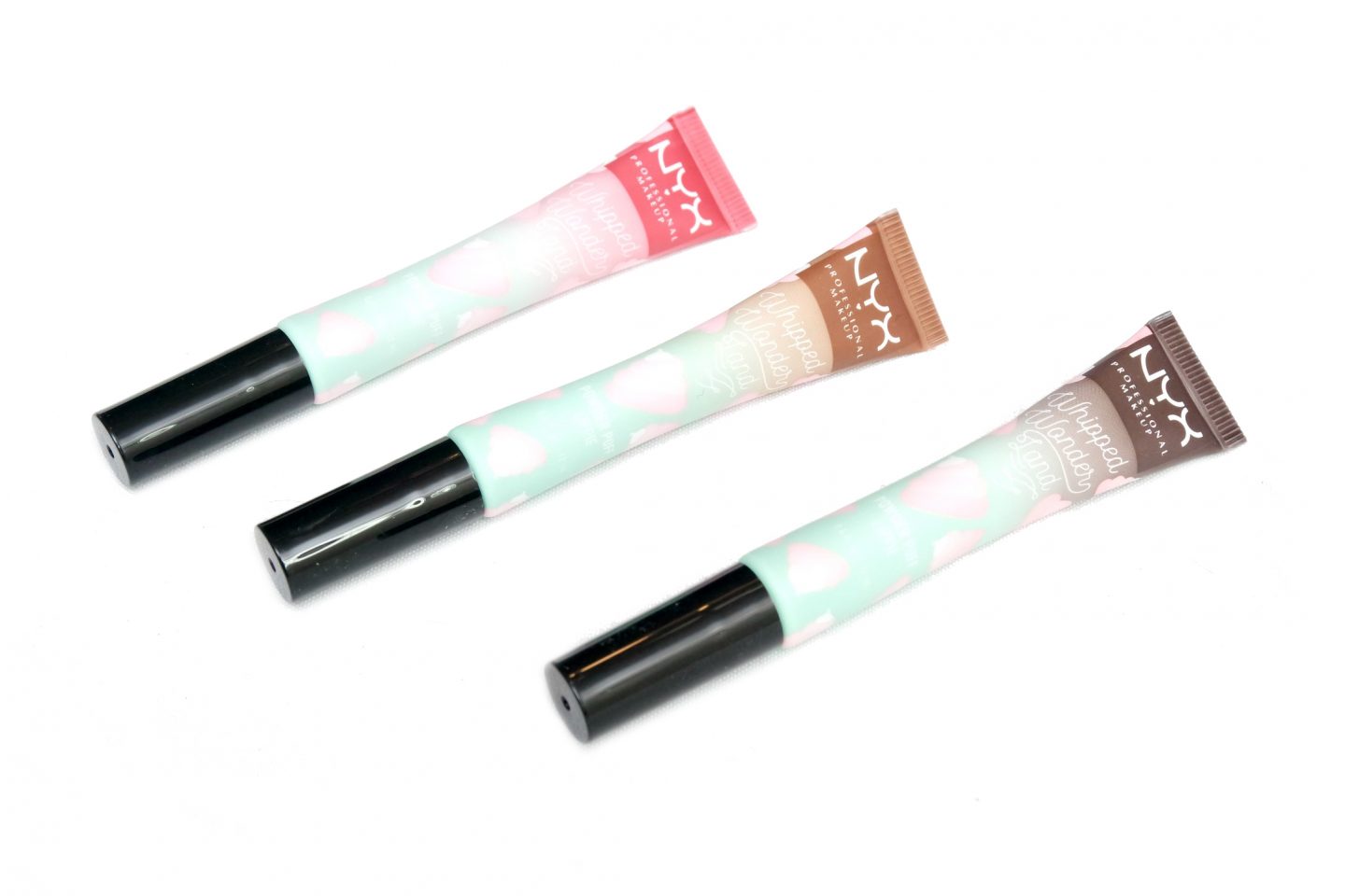 NYX-Professional-Makeup-Whipped-Wonderland-Powder-Puff-Lippie-Holiday-2018-The-Beautynerd-02-1440x960 NYX-Professional-Makeup-Whipped-Wonderland-Powder-Puff-Lippie-Holiday-2018-The-Beautynerd-02-1440x960