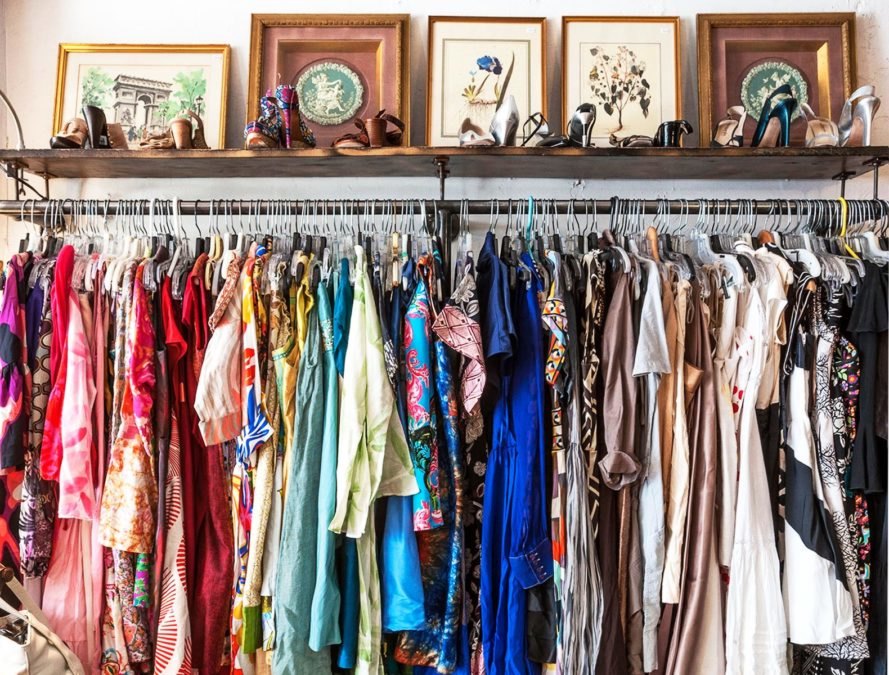 national-thrift-store-day-2-889x675 national-thrift-store-day-2-889x675